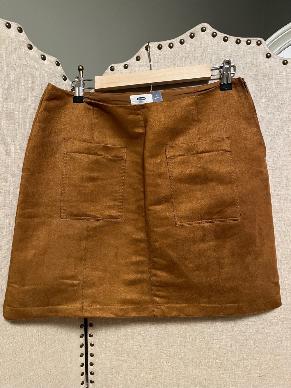 Old navy suede skirt size 4 fits